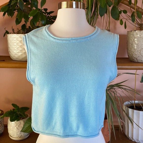 Wild Fable Blue Cropped Sleeveless Knit Sweater Vest NWT Size Medium - Picture 3 of 8